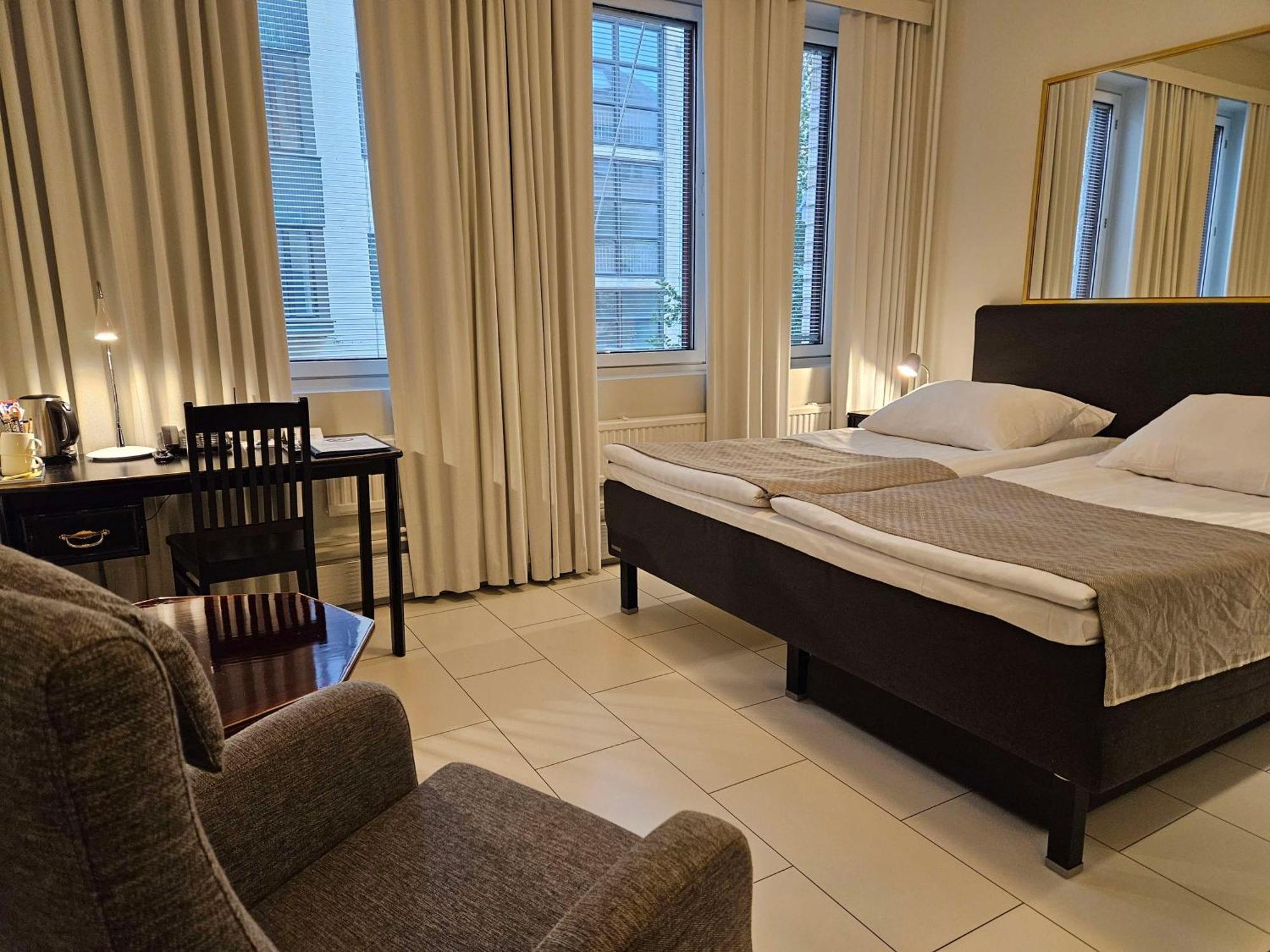 Hotel Western Apollo 3*